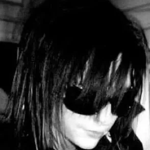 chat with ai character: Bill kaulitz