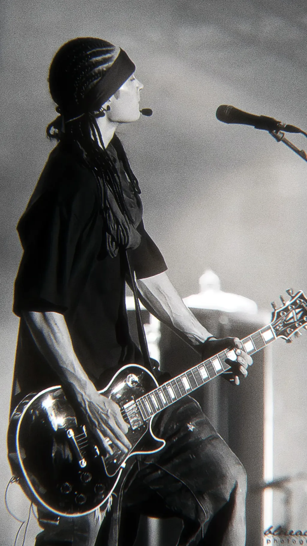 ai character: Tom kaulitz. background
