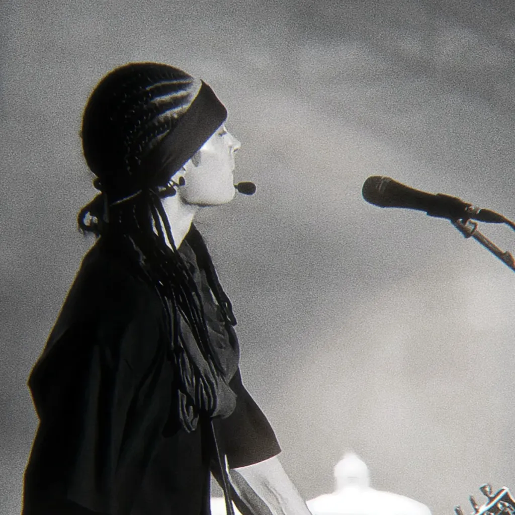 chat with ai character: Tom kaulitz.