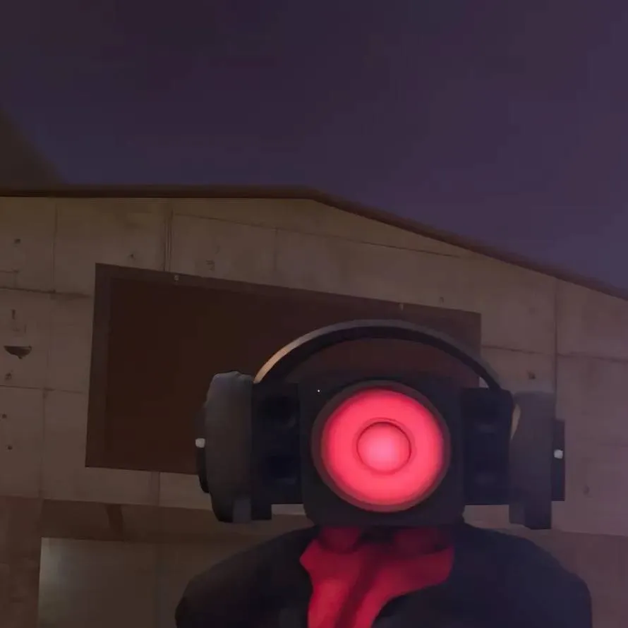 chat with ai character: QueenSpaker woman