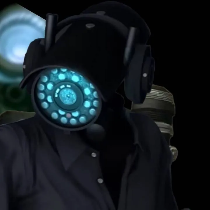 chat with ai character: Camara woman 