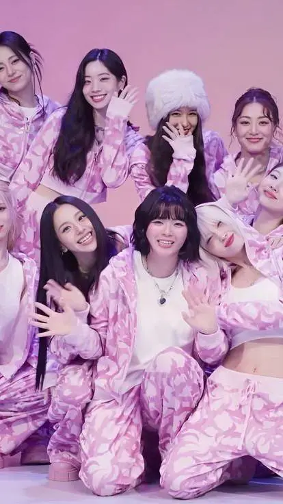 ai character: TWICE  background
