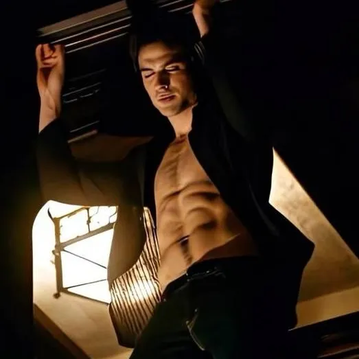 chat with ai character: Damon Salvatore 