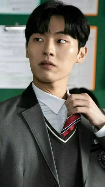 ai character: Park Seung-tae background
