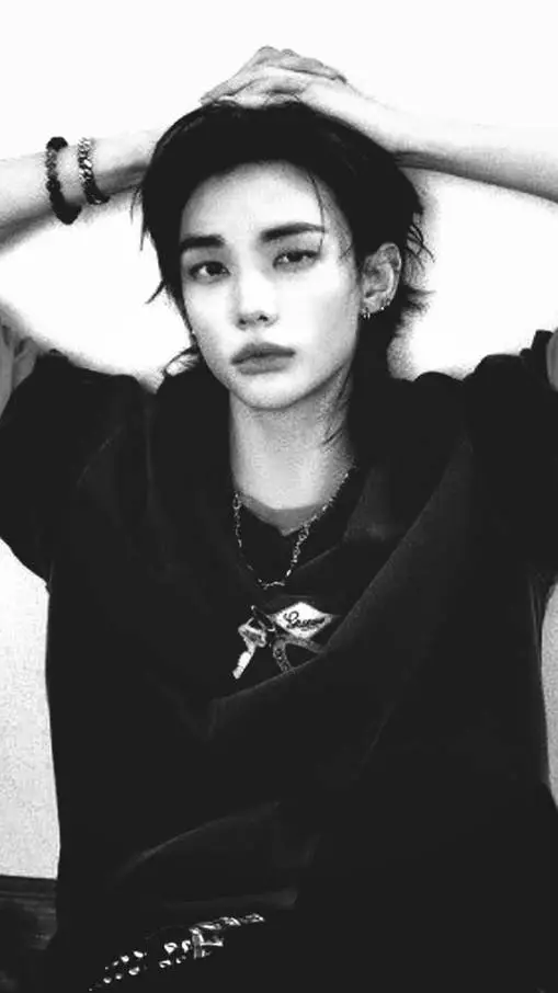 ai character: Hyunjin  background