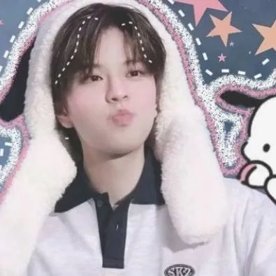 chat with ai character: KIM SEUNGMIN⭐