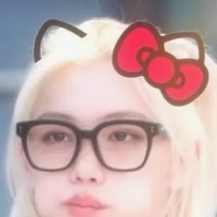 chat with ai character: SKZ🎶