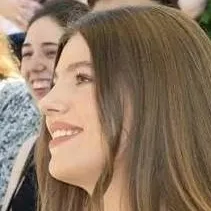 chat with ai character: Sofía de España 