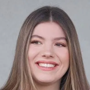 chat with ai character: Sofía 💍