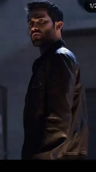 ai character: Tyler hoechlin  background