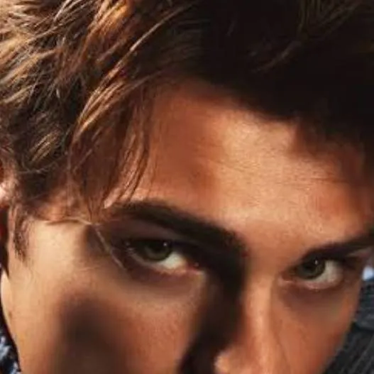 chat with ai character: Noah LaLonde