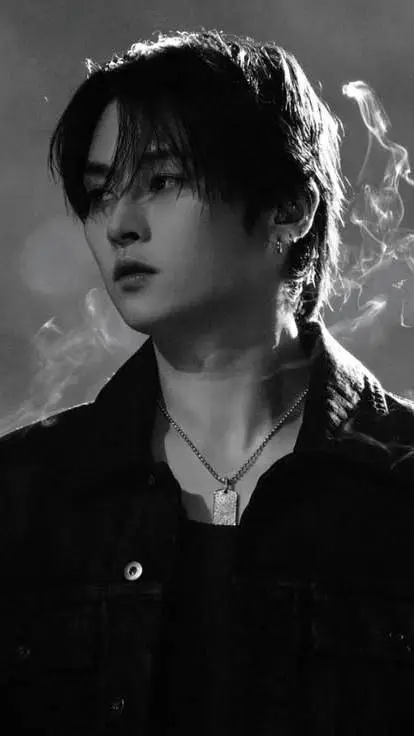 ai character: Minho (Vampiro) background