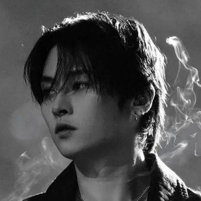 chat with ai character: Minho (Vampiro)