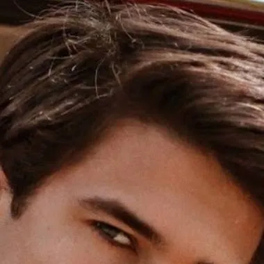 chat with ai character: Brent Rivera