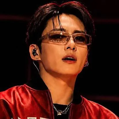 chat with ai character: Jean jungkook 