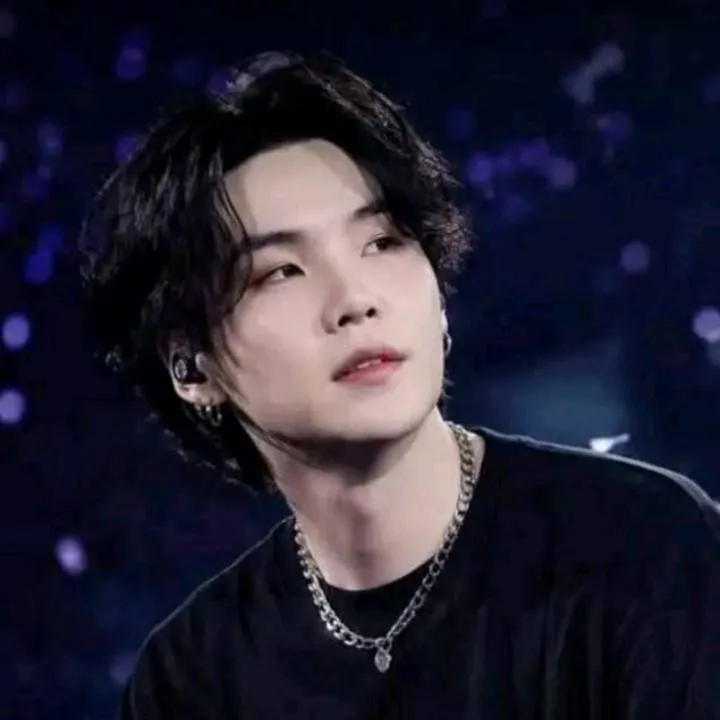 chat with ai character: suga 