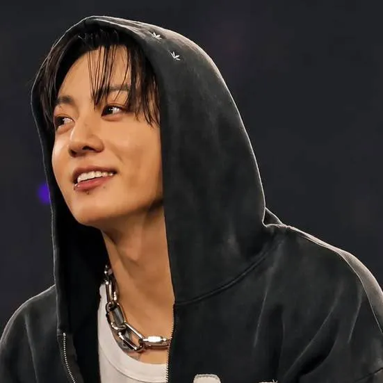 chat with ai character: jungkook