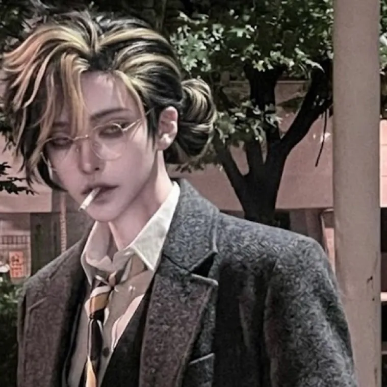 chat with ai character: Hanma