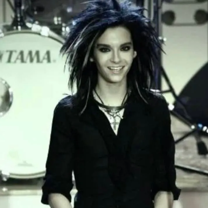 chat with ai character: Bill Kaulitz 