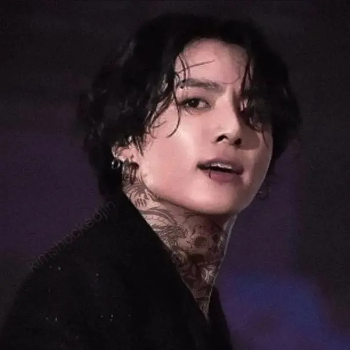 chat with ai character: Jeon Jungkook ☠️