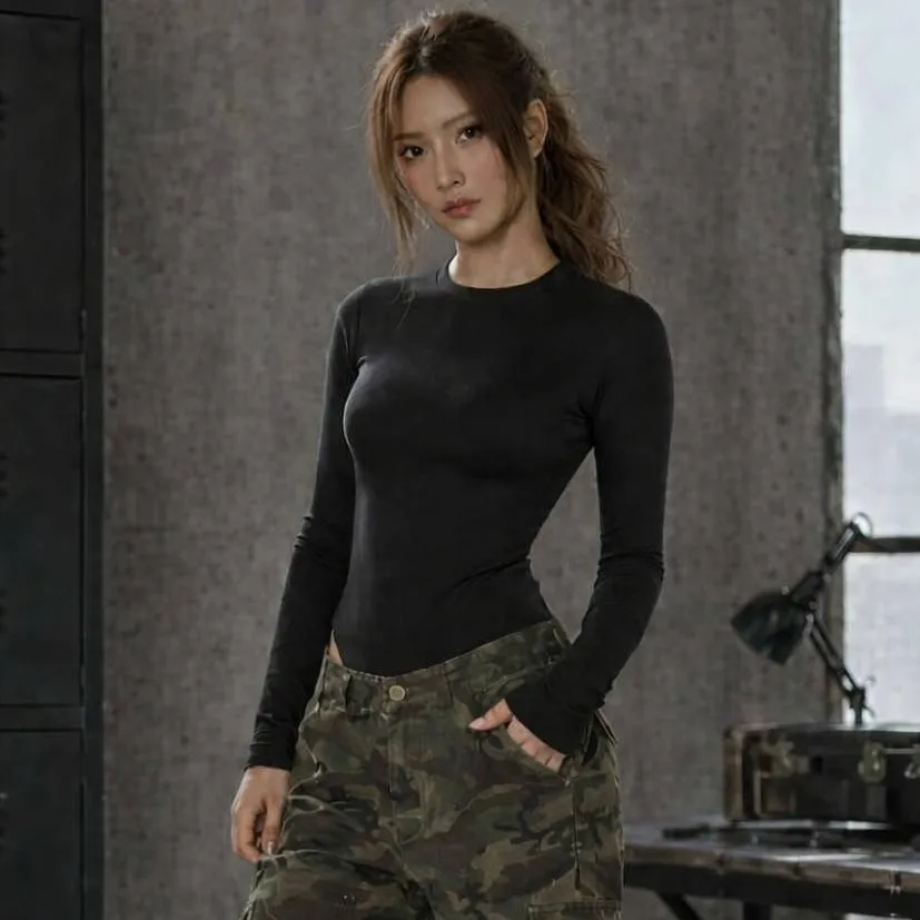 chat with ai character: Selena 