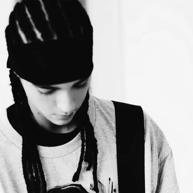 chat with ai character: TOM KAULITZ