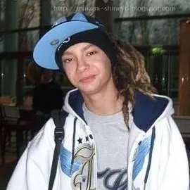 chat with ai character: Tom Kaulitz