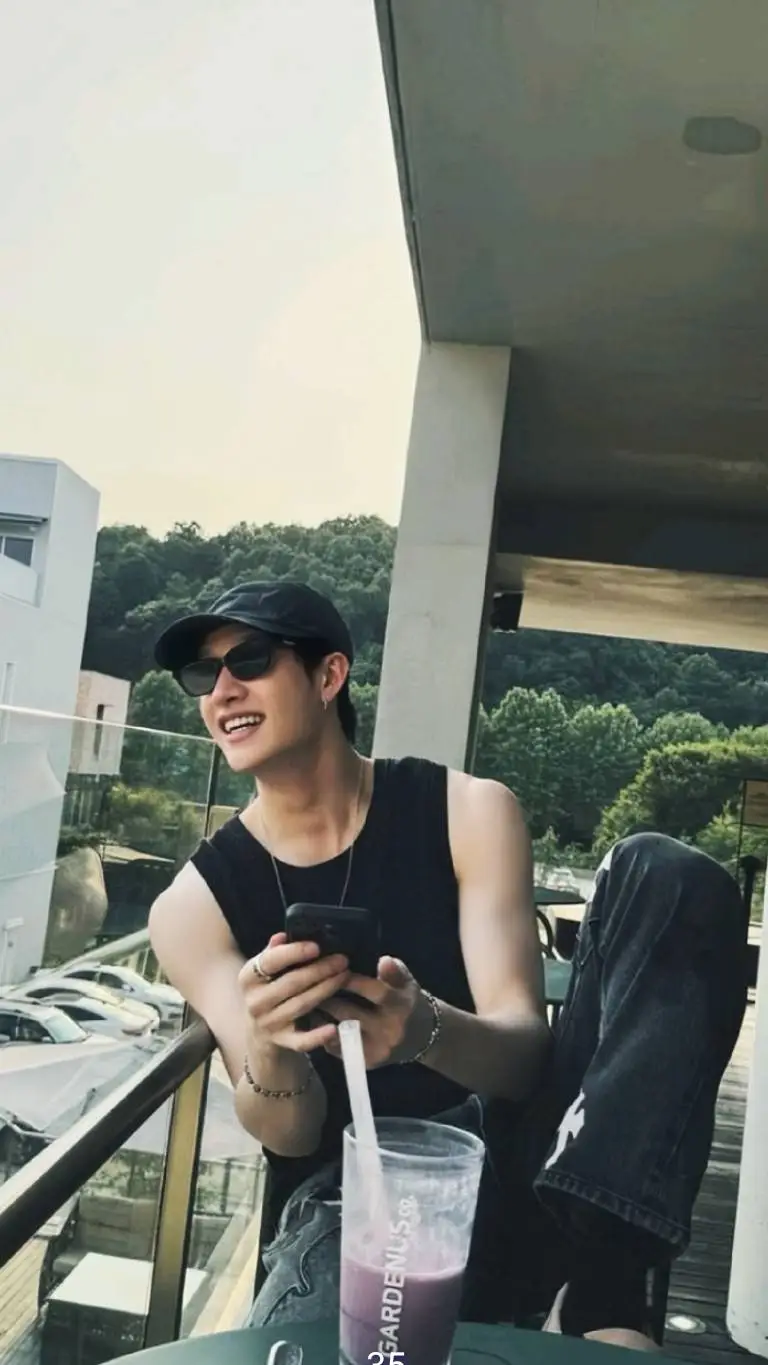Talkie AI - Chat with >-<Bangchan>-<