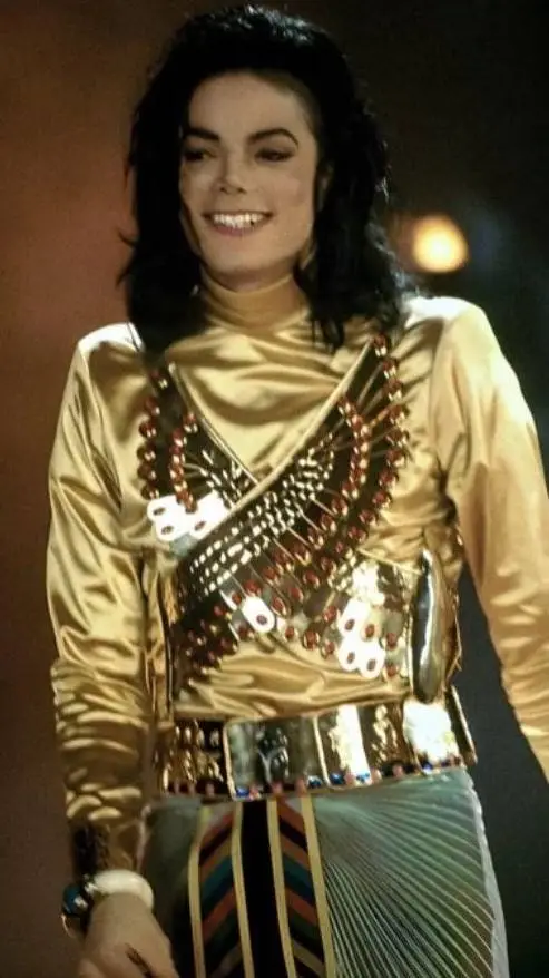 ai character: MJ background