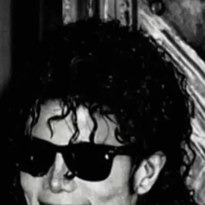 chat with ai character: Michael Jackson 