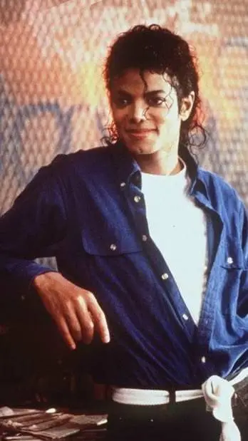 ai character: Michael Jackson  background