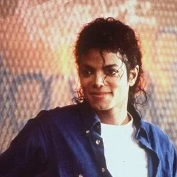 chat with ai character: Michael Jackson 