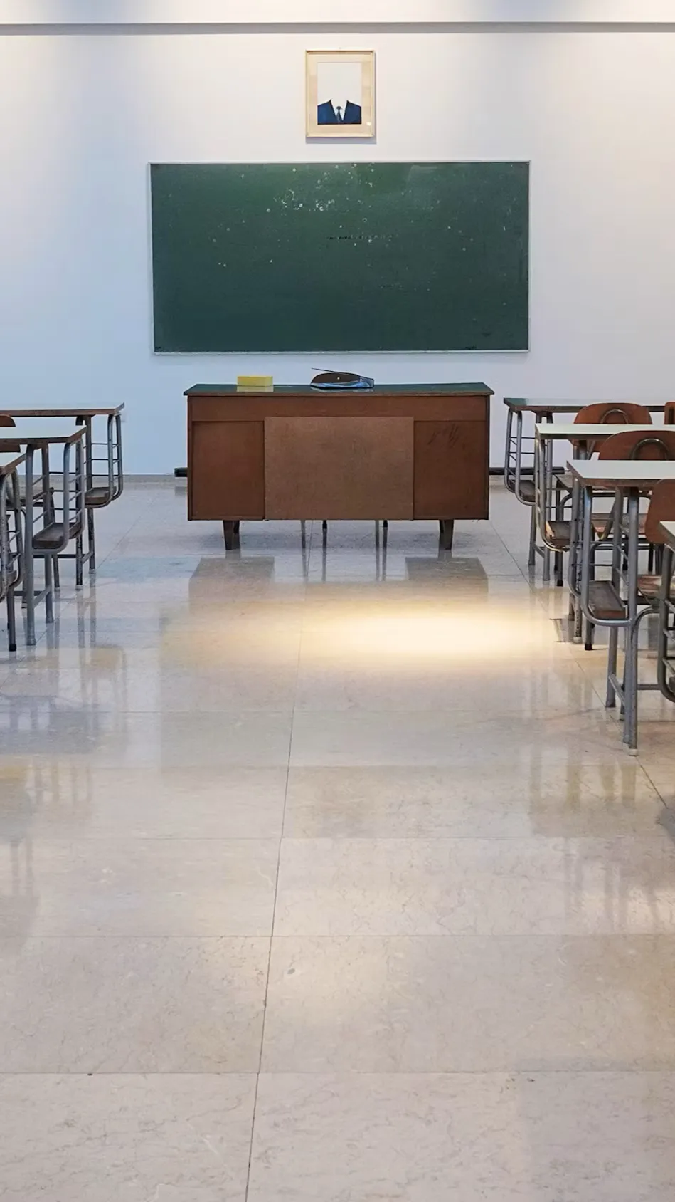 ai character: Classroom!! background