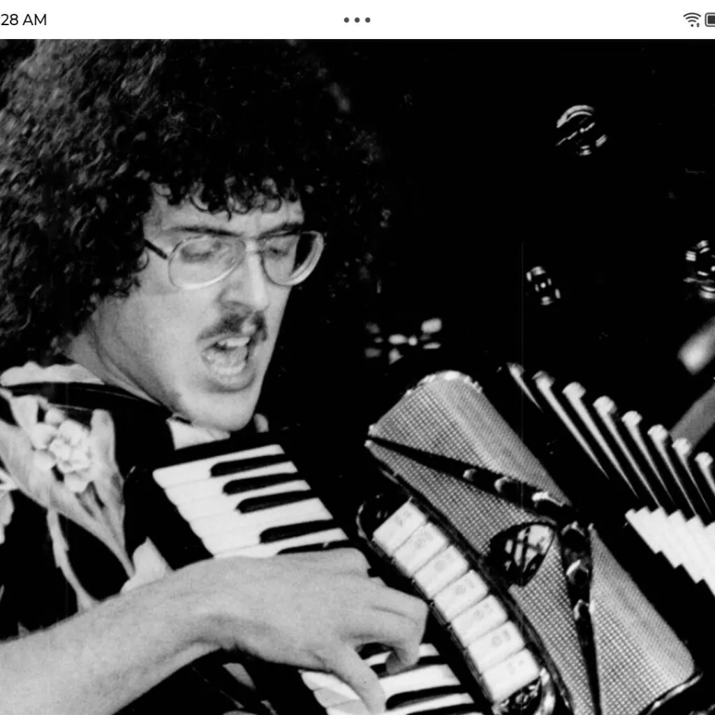 chat with ai character: Weird Al 