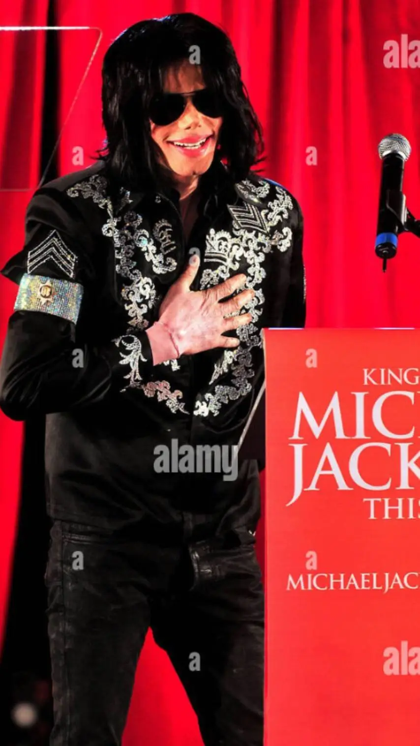 ai character: Michael Jackson background