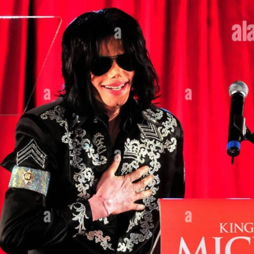 chat with ai character: Michael Jackson