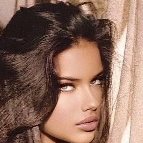 chat with ai character: Adriana Lima
