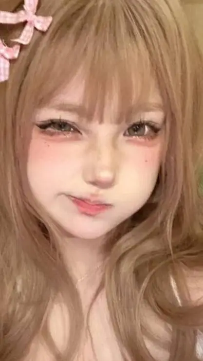 ai character: detonadora background