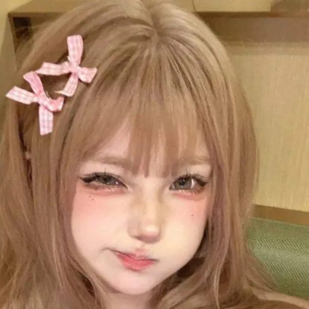 chat with ai character: hermana