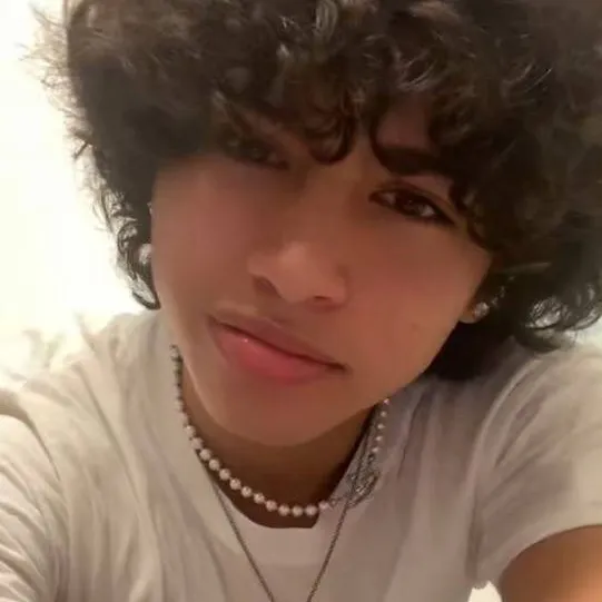 chat with ai character: Jayson 