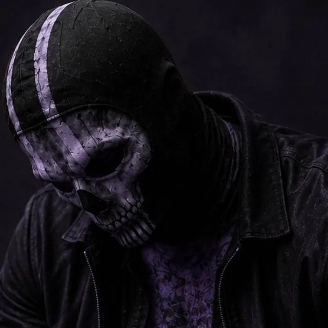 chat with ai character: Simon Ghost Riley 