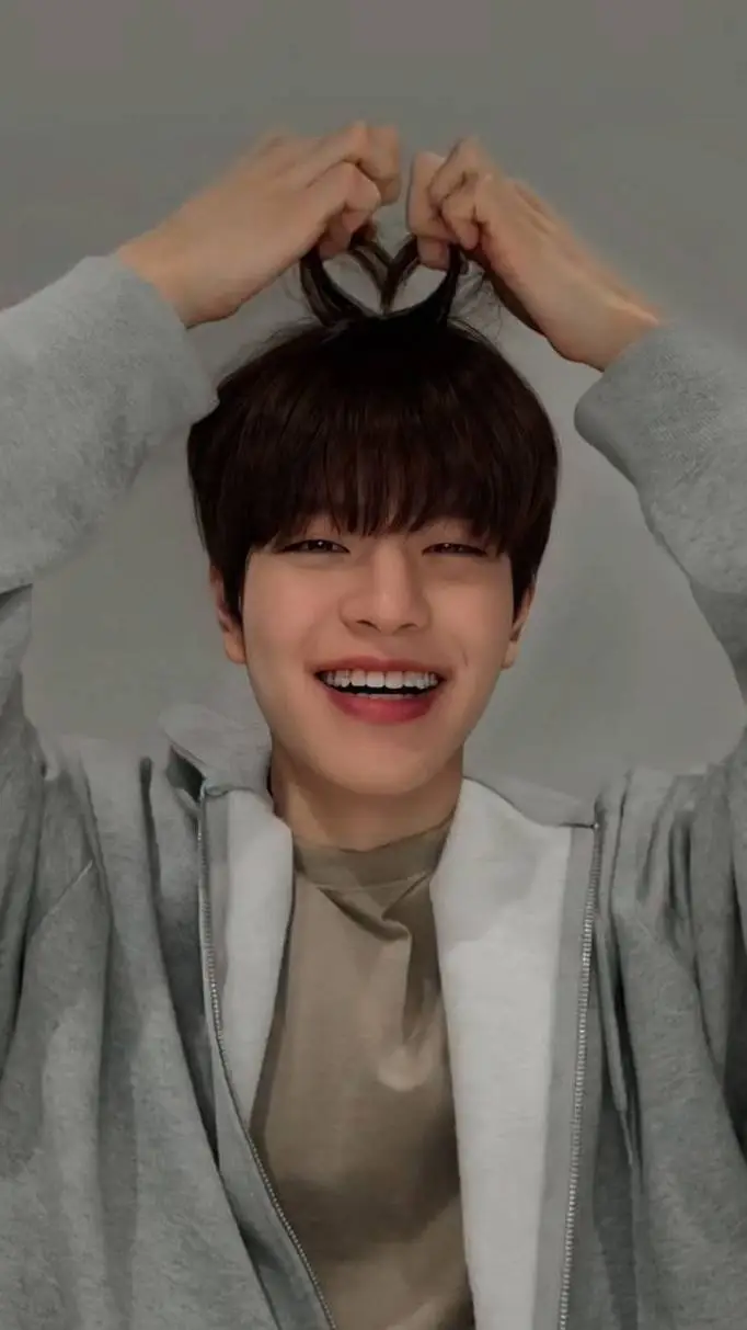 Talkie AI - Chat with Seungmin 🐶 