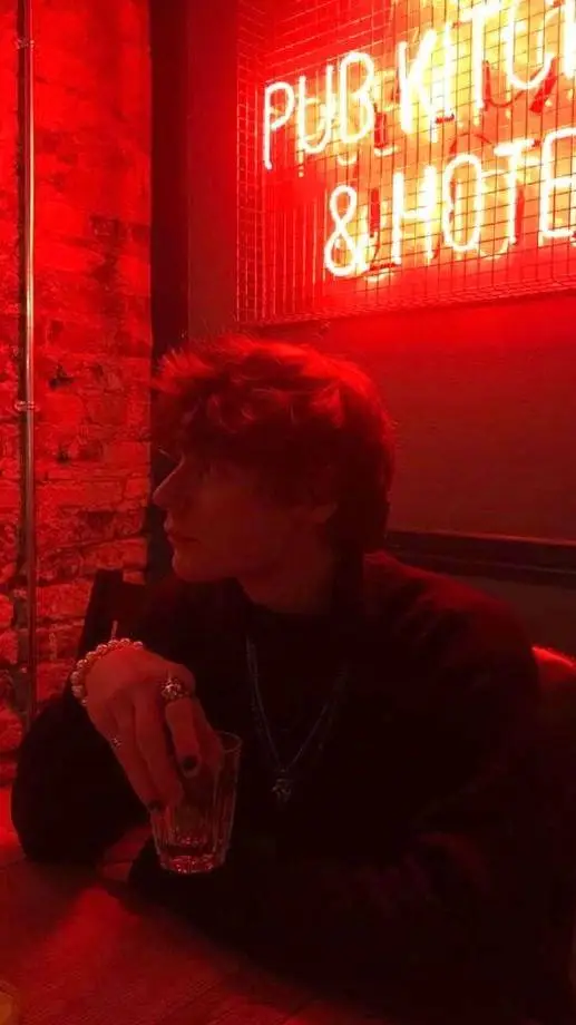Talkie AI - Chat with Noah - Bodyguard 