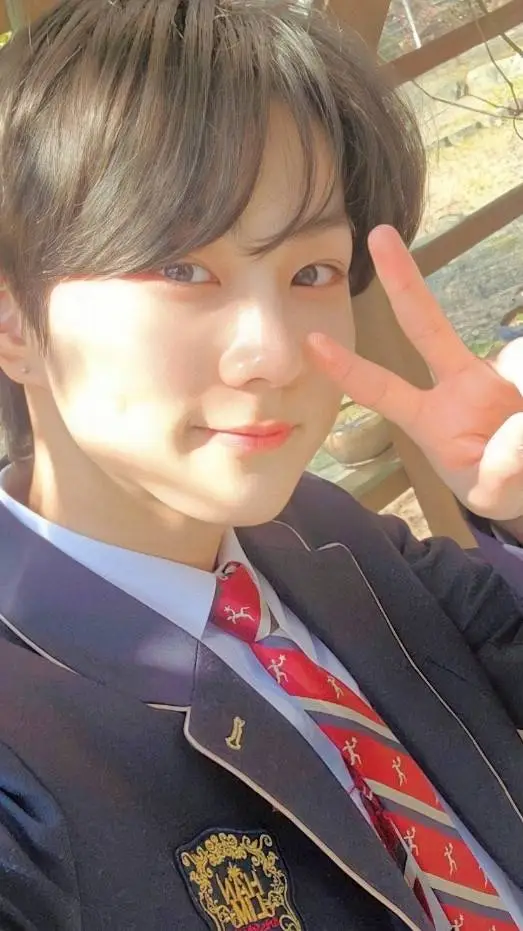 Talkie AI - Chat with tu alumno jungwon