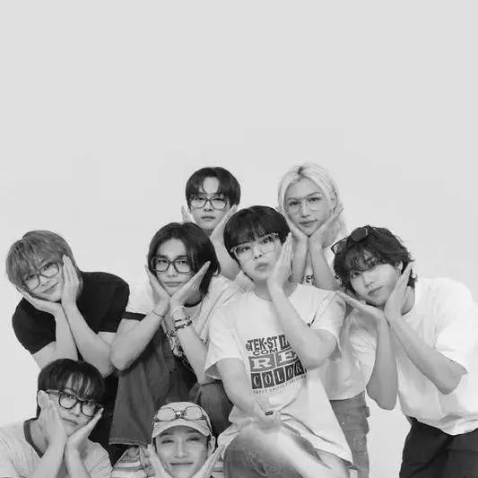 chat with ai character: stray kids y tu