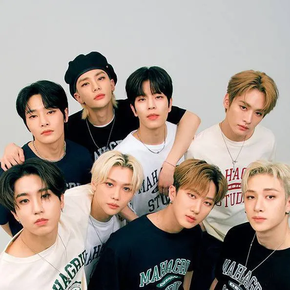 chat with ai character: skz