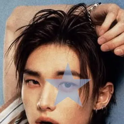 chat with ai character: hyunjin 🦦