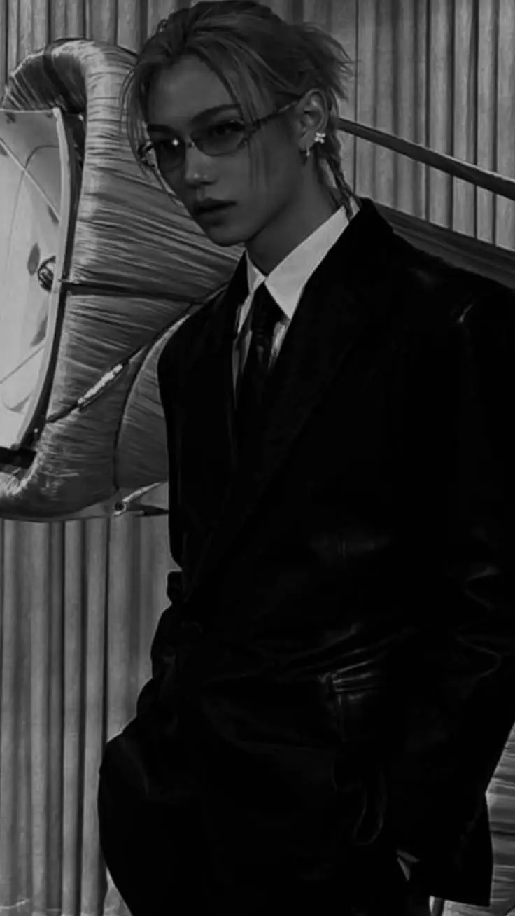 ai character: Felix Mafia~ background