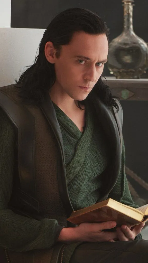 Talkie AI - Chat with Loki Laufeyson