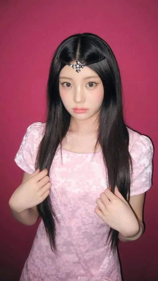 Talkie AI - Chat with Hypnotized Wonhee